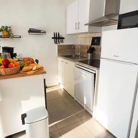 Bateau La Yourhosthelper Apartman *