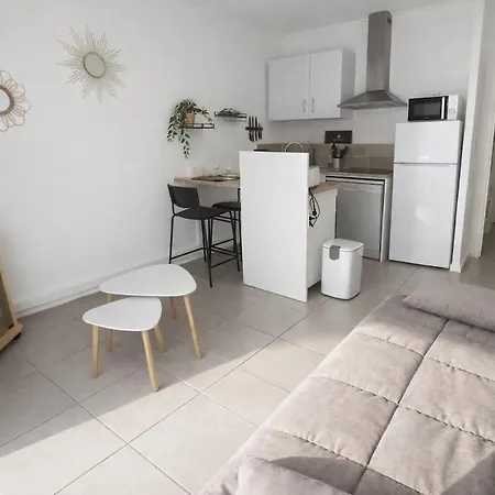 Bateau La Yourhosthelper Apartman