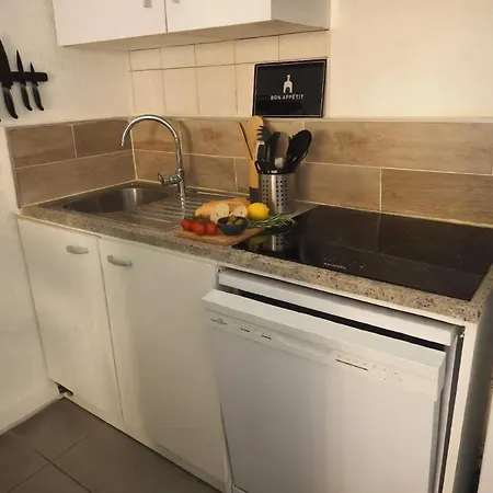 Bateau La Yourhosthelper Apartman